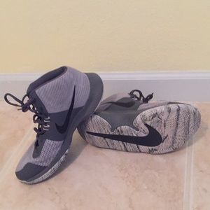 Nike Air Precission Mens Basketball Shoes
